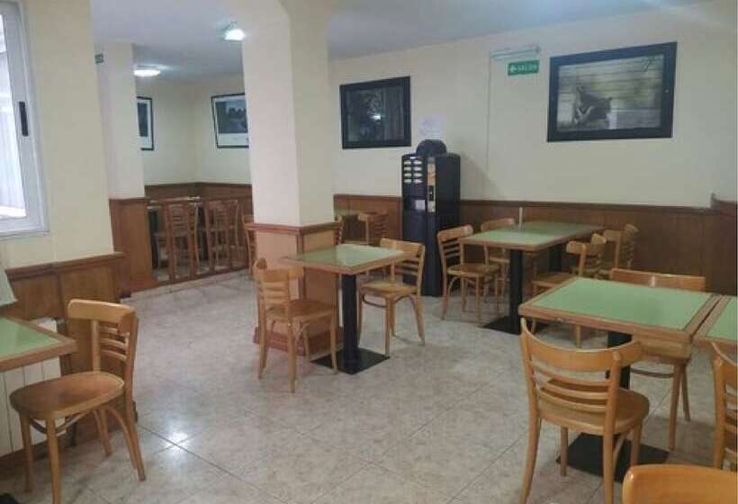 هتل Aldeano