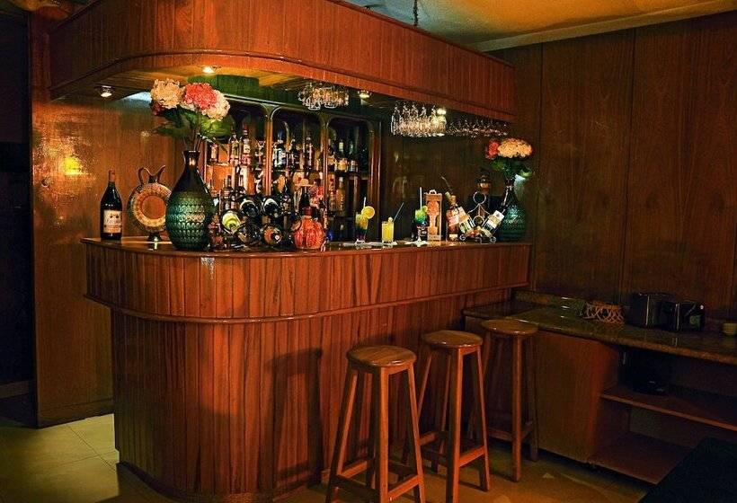 هتل Balsa Inn