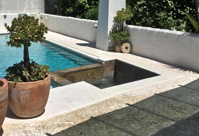 هتل Casa Do Rio / Tavira Inn   Adults Only