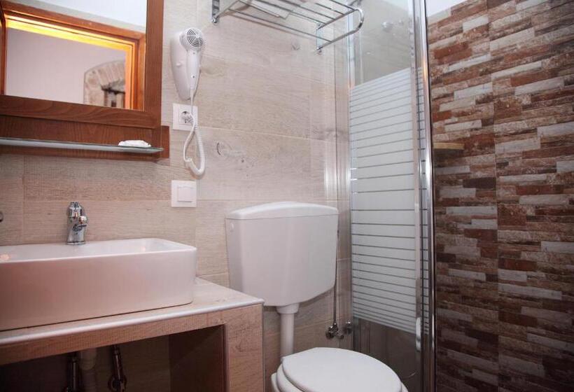 هتل Cretan Villa