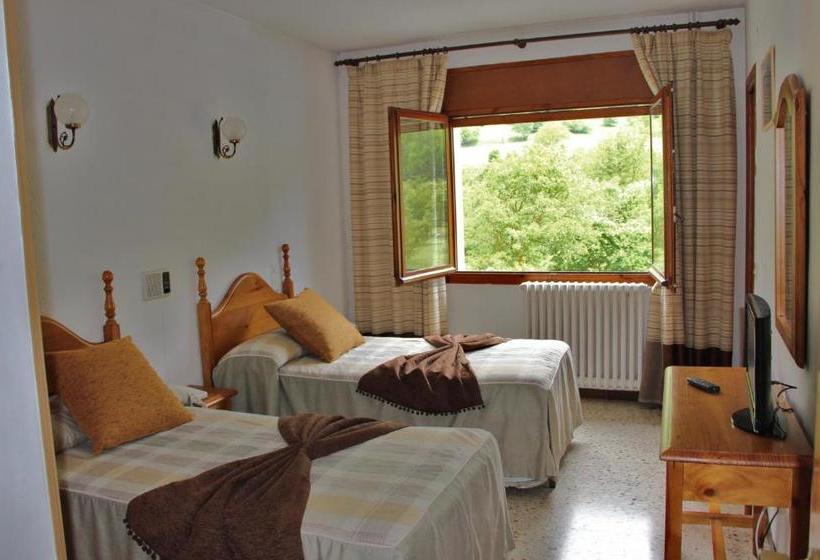 בית מלון כפרי Garona