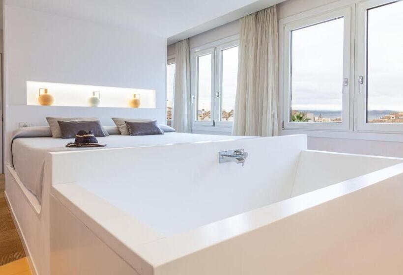 هتل Maciá Granada Five Senses Rooms & Suites
