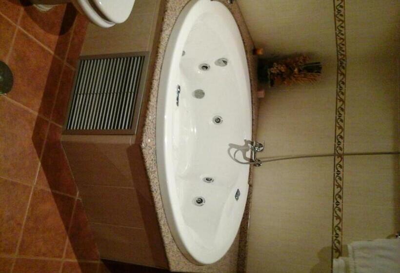 Отель Hostal Piñera