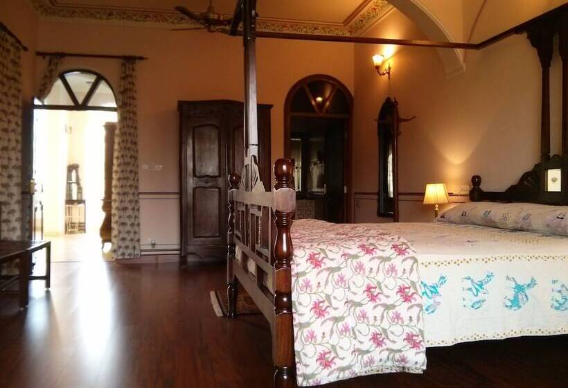 Hotel Jas Vilas