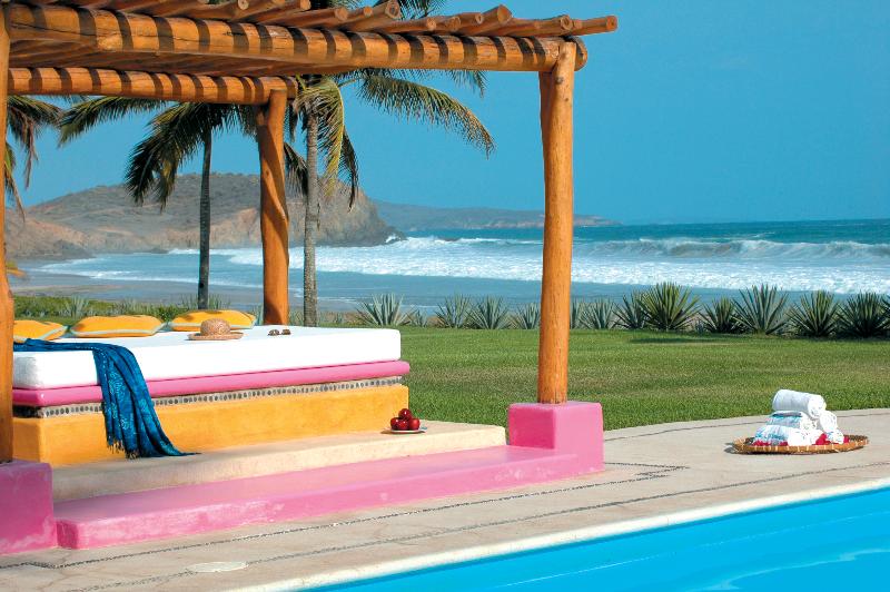 فندق Las Alamandas