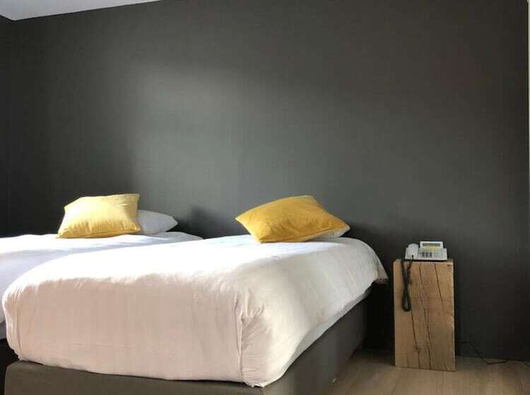 New Hotel De Lives