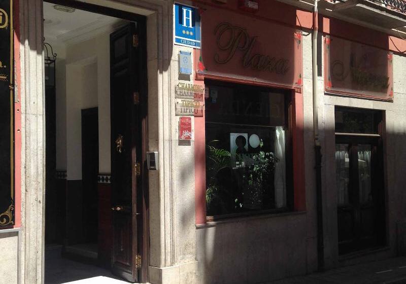 هتل Plaza Nueva