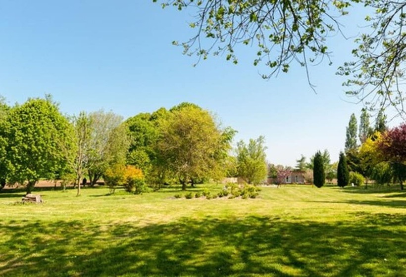 בית מלון כפרי The Originals City, Hôtel La Cour Carrée, Eu