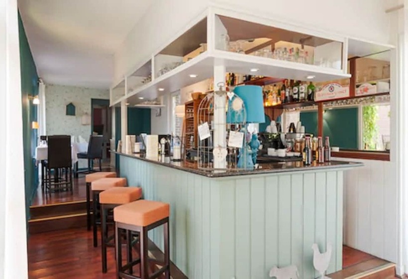 בית מלון כפרי The Originals City, Hôtel La Cour Carrée, Eu