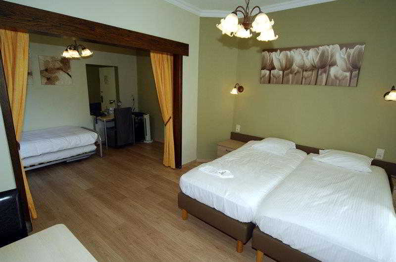 New Hotel De Lives