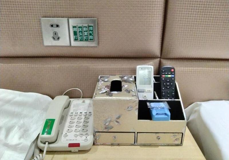 בית מלון כפרי Greentree Alliance Xinyang Pingqiao District Nanjing Road Dongyang