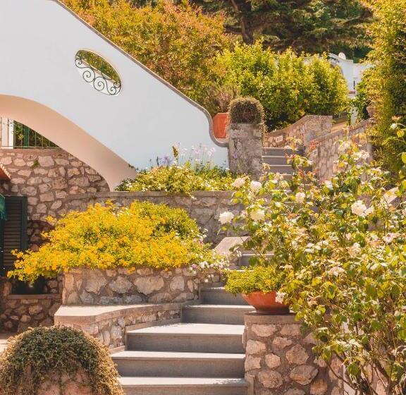 Residence 2 Pini