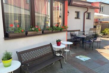 پانسیون Penzion A Restaurace Na Jízdárně