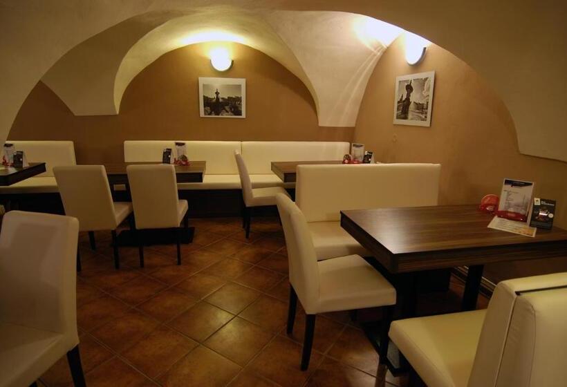 Fontana Pizzeria   Pension