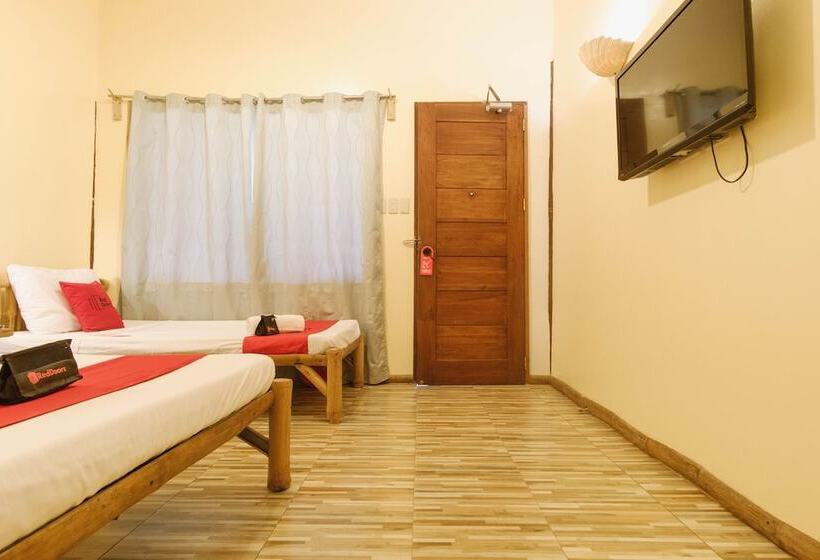 فندق Reddoorz Plus Near Vigan Convention Center