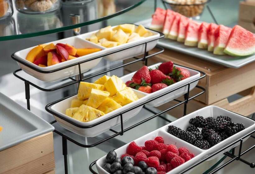 هتل Park Inn By Radisson Jeddah Madinah Road