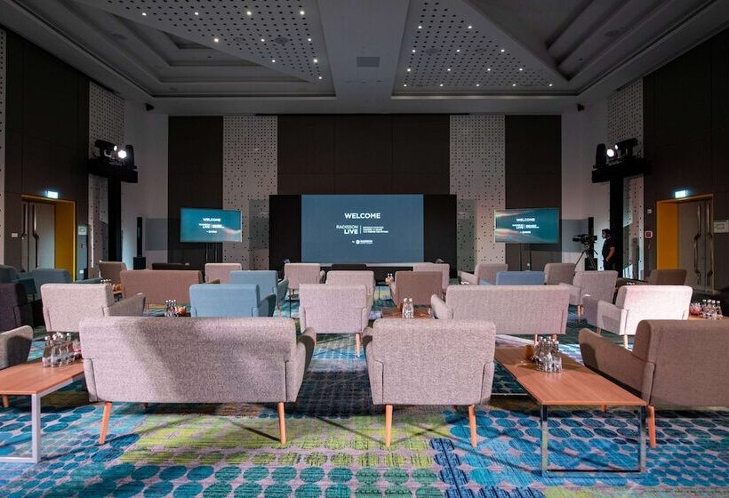 Fotos del hotel Radisson Red Dubai Silicon Oasis:  40