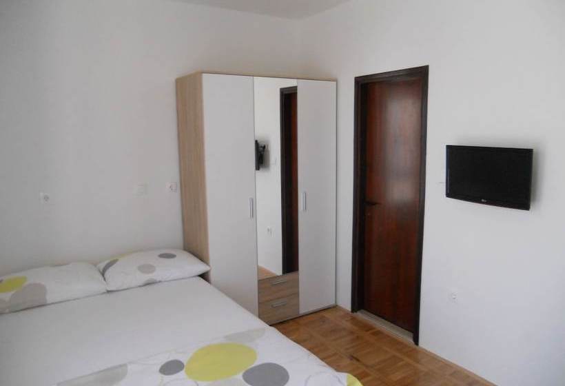 Apartments Krželj