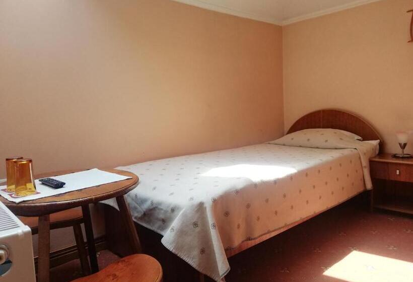 Family Hotel Bashtina Kashta