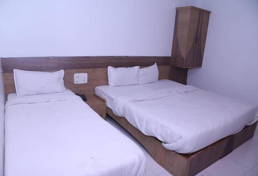 ホテル Kewal Inn