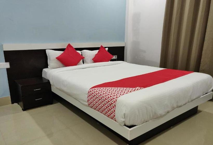 فندق Oyo 45654 Saw Aiom Residency