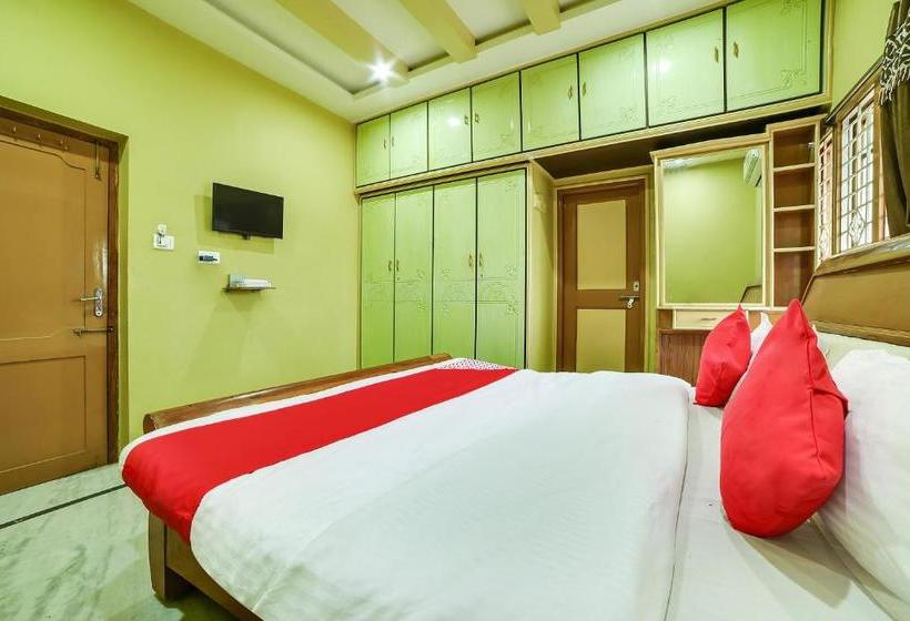 호텔 Oyo 65103 Hashmi Residency