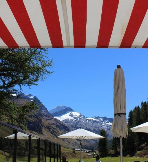 ホテル Sonne Fex Alpine Hideaway