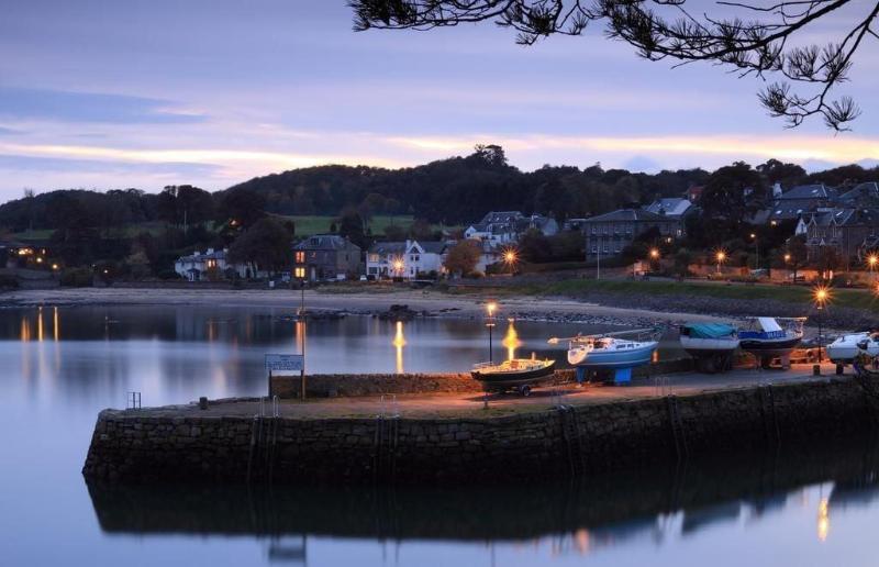 Aberdour Hotel, Stables Rooms & Beer Garden