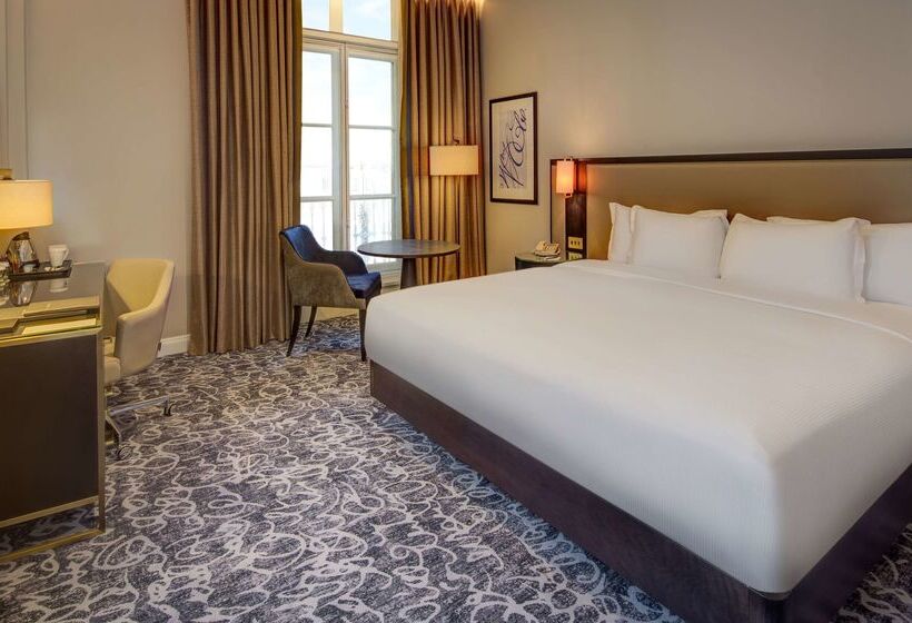 هتل Hilton London Euston