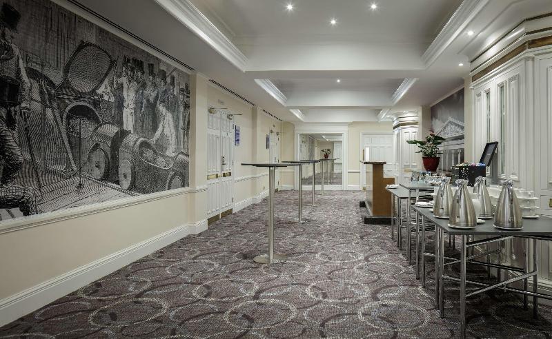 هتل Hilton London Euston