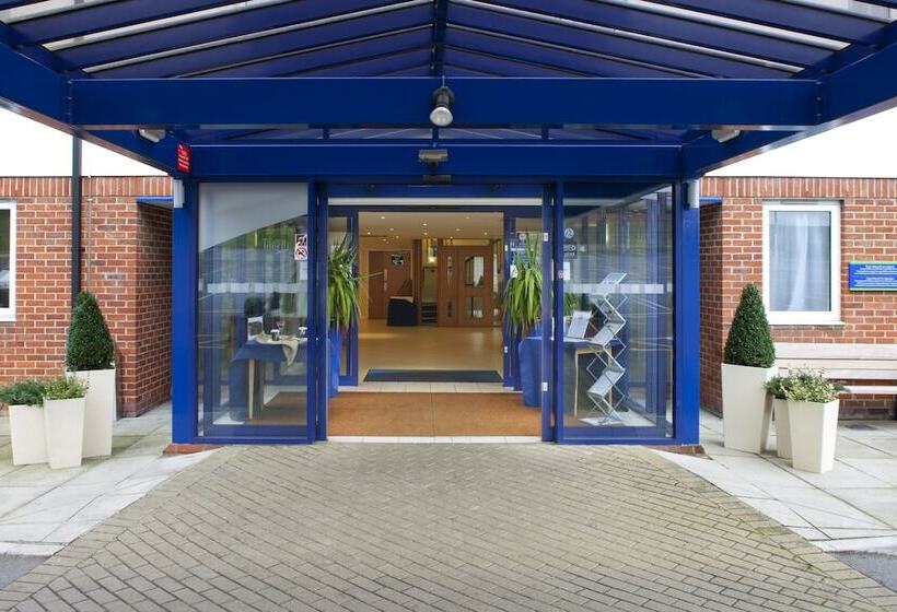 هتل Holiday Inn Express Canterbury, An Ihg