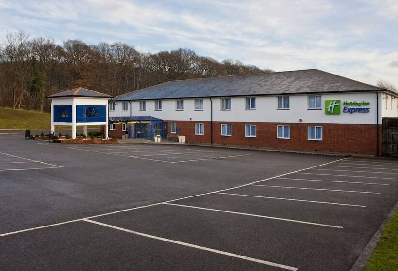 ホテル Holiday Inn Express Canterbury