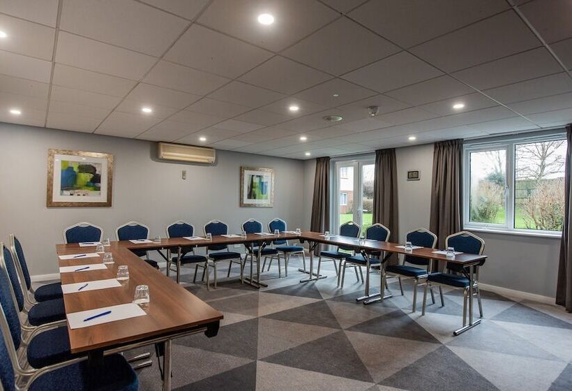 هتل Holiday Inn Express Canterbury, An Ihg