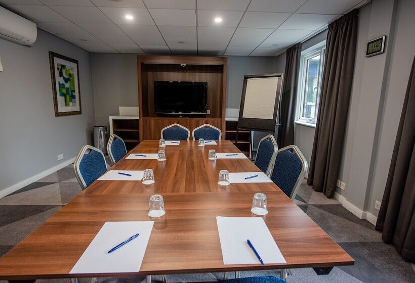 هتل Holiday Inn Express Canterbury, An Ihg