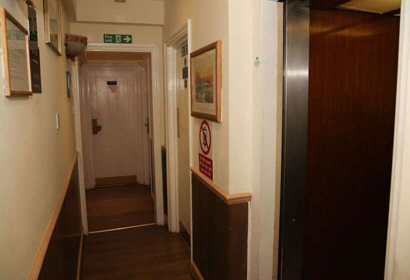 Fotos del hotel Holland Court:  16