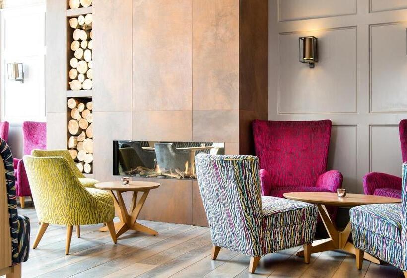 בית מלון כפרי Inn On The Square