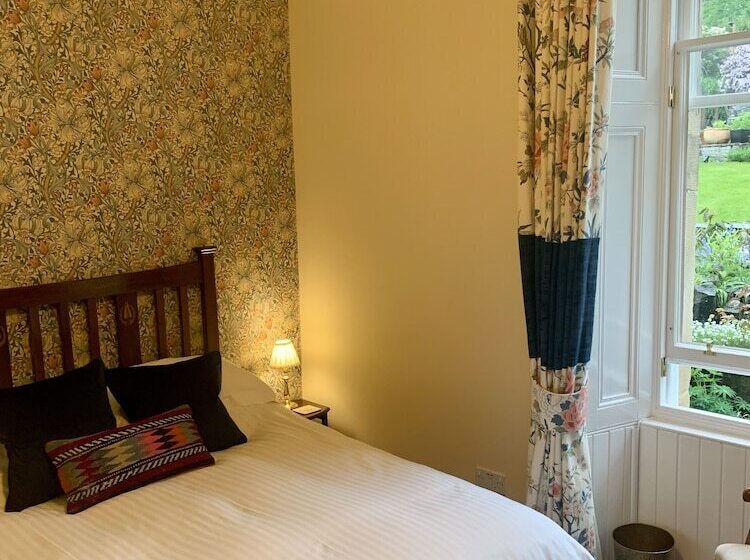 فندق Leven House Bed And Breakfast