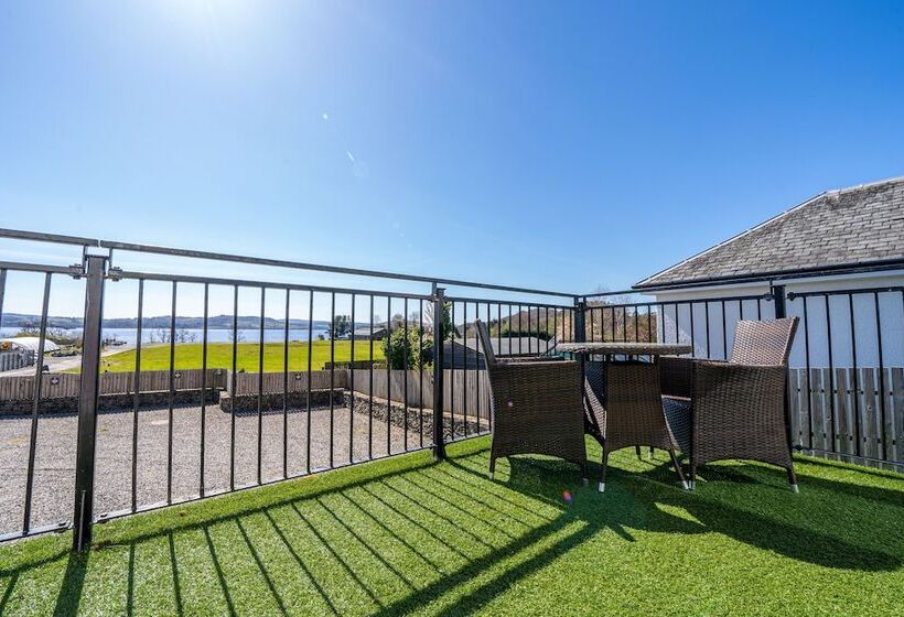 فندق Oak Tree Inn