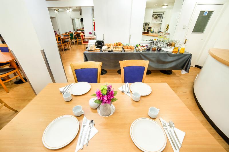 Fotos del hotel OYO Townhouse New England Victoria:  16