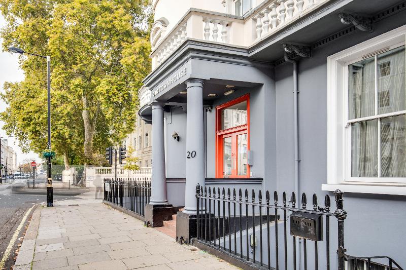 Fotos del hotel OYO Townhouse New England Victoria:  23