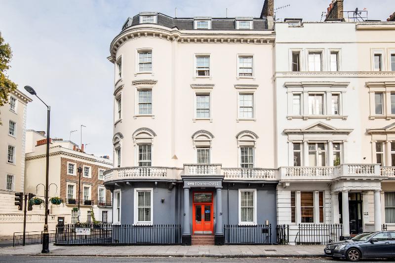 Fotos del hotel OYO Townhouse New England Victoria:  20