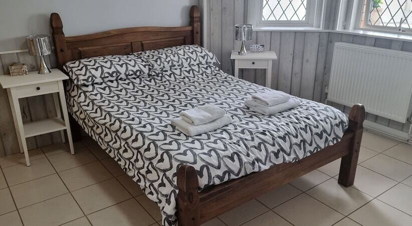 هتل Rowcroft Lodge