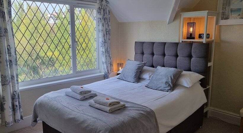 هتل Rowcroft Lodge