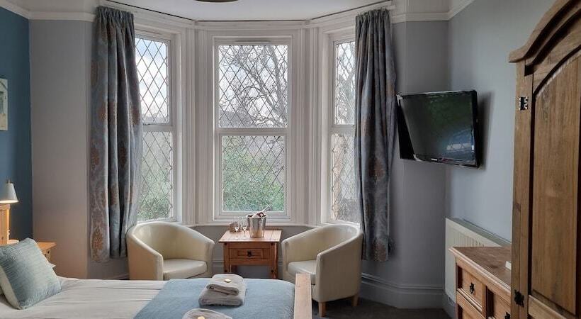 هتل Rowcroft Lodge