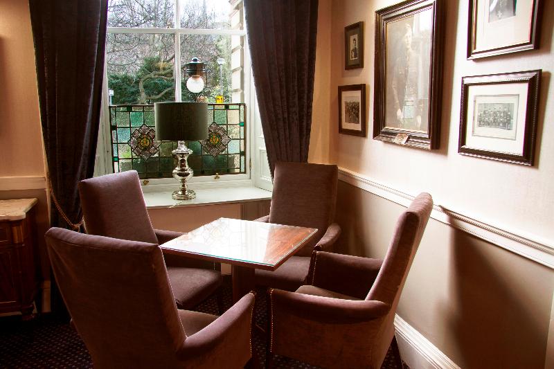هتل Royal Scots Club