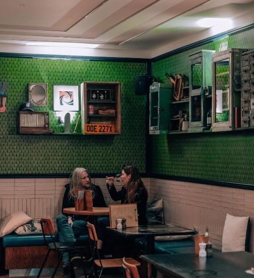 Fotos del hotel Selina Camden:  18