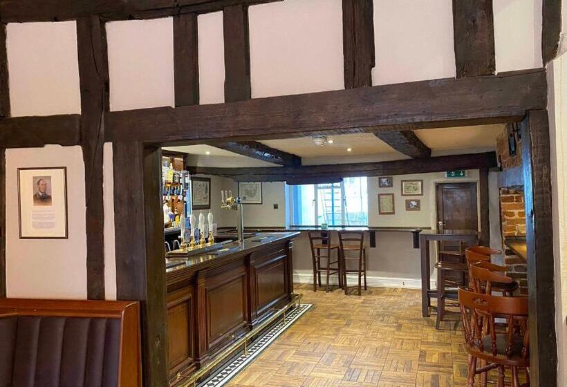 هتل The Bull Inn