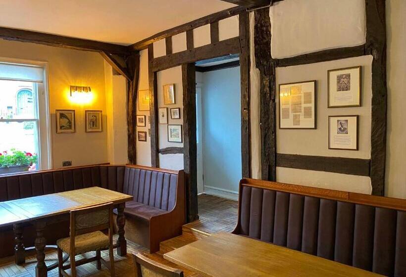 هتل The Bull Inn