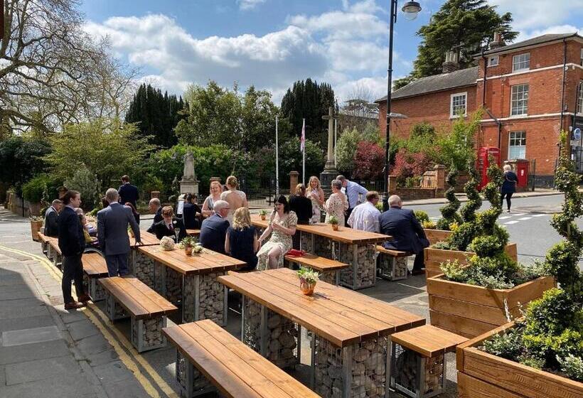 هتل The Bull Inn