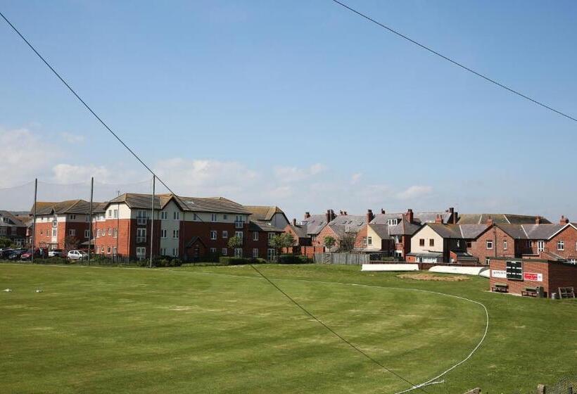 فندق The Seacliffe   Whitby